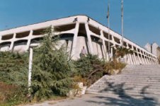 Tehrancarpetmuseummani.jpg
